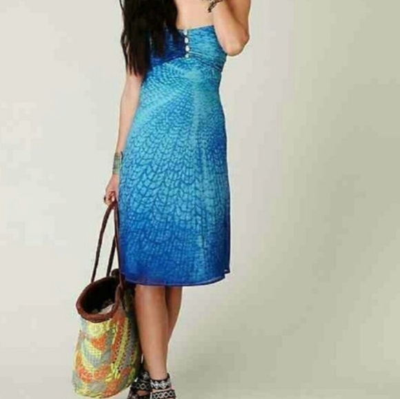 Free People Seashell
 Ocean Blue - Picture 4 of 7
